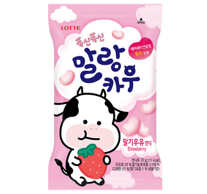 LOTTE Strawberry Marshmallow Cow Candies 79g